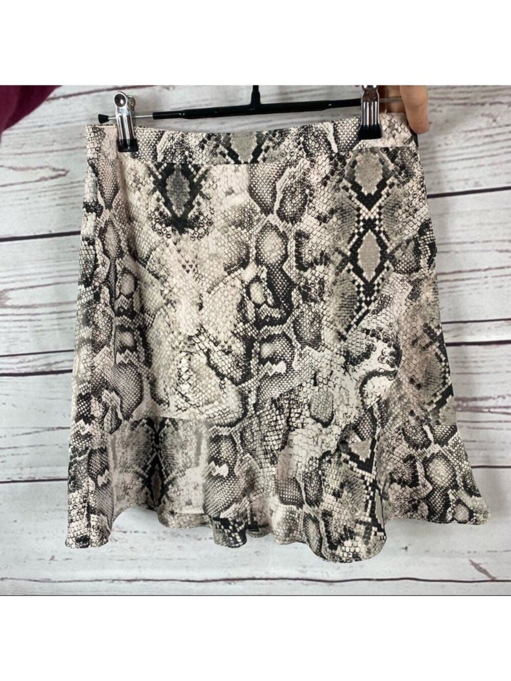 Oasis snake print mini skirt Sz 6